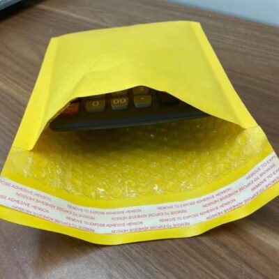 túi niêm phong chống sốc màu vàng